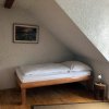 Schlafzimmer 2 links